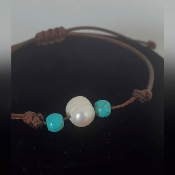 4/$20 Simulated Pearl Rope Bracelet.🌴 - Picture 6 of 8